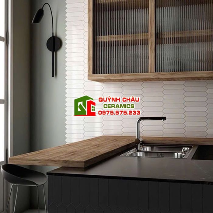 Gạch thẻ mũi tên trắng bóng gợn sóng