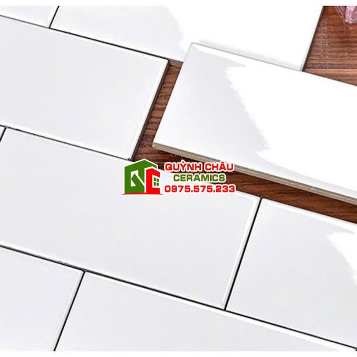 Gạch thẻ 10x20cm trắng bóng phẳng