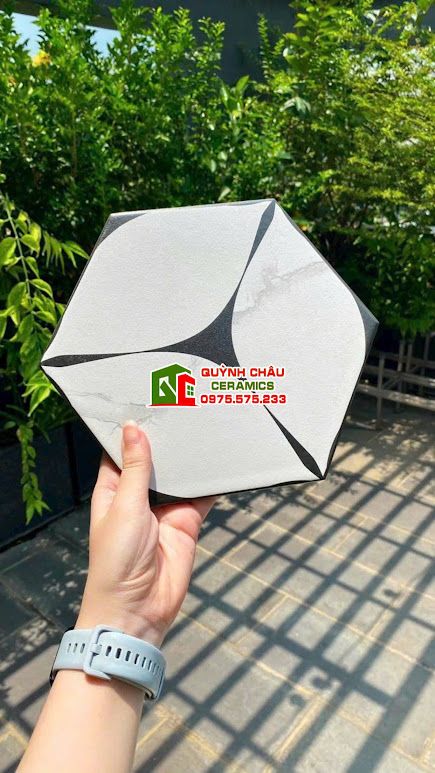 Gạch lục giác carrara trắng vân đá xám tia đen