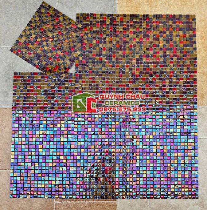Gạch mosaic nhiều màu thuỷ tinh cao cấp