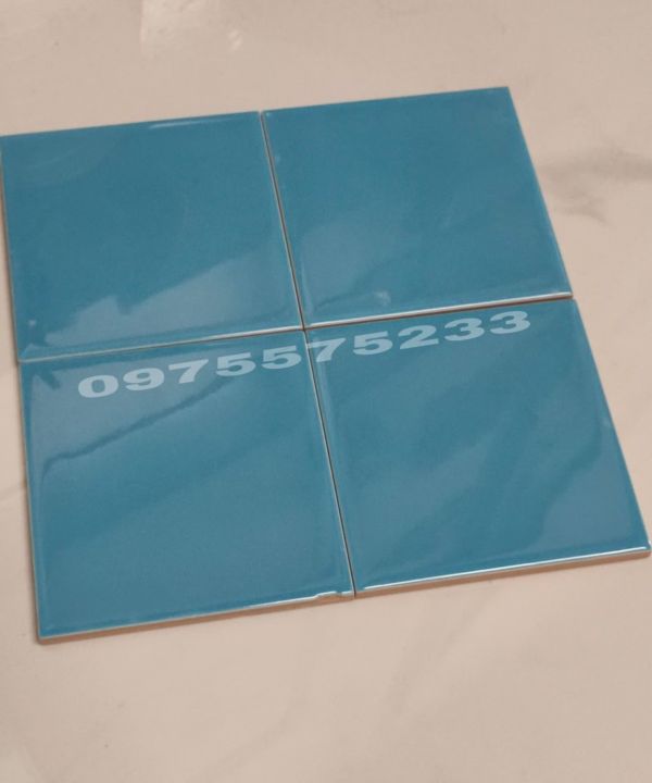 Gạch thẻ 10x10 xanh bóng phẳng giá rẻ