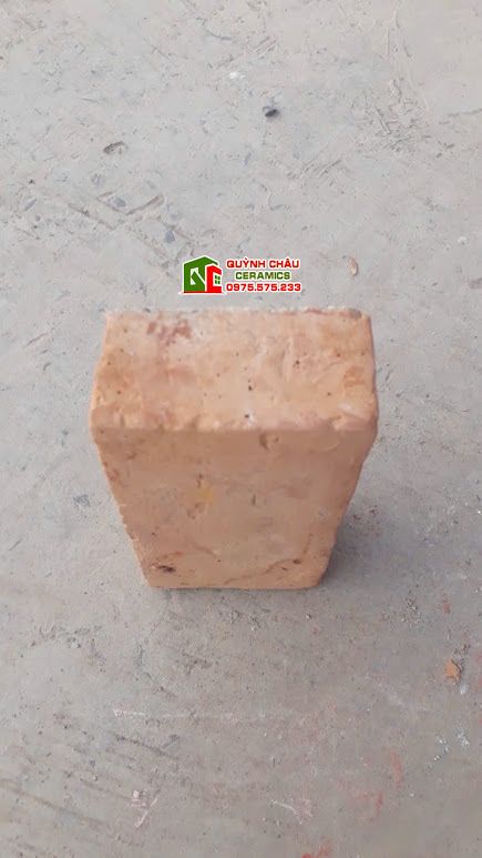 Gạch bê tông giả cổ màu vàng cam 18x9cm