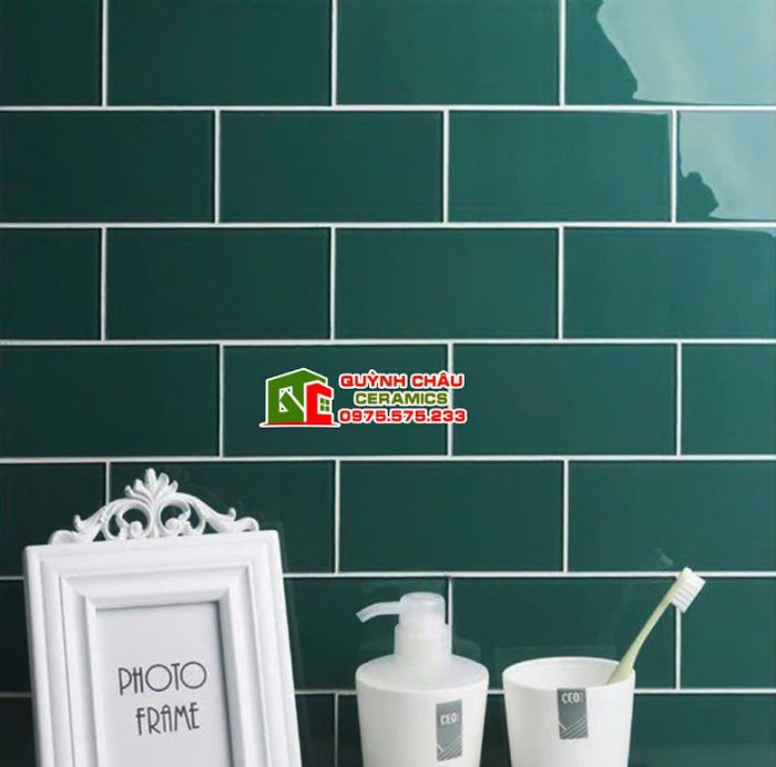 Gạch thẻ ốp tường 75x150 xanh dương bóng