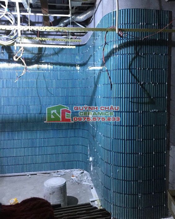Gạch mosaic que đũa màu xanh dương bóng