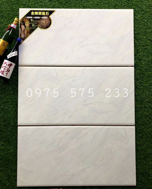 Cửa hàng bán gạch ốp tường 40x80 tại tphcm