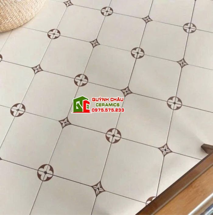Gạch 20x20 bông hoạ tiết Louis Vuitton trắng kem