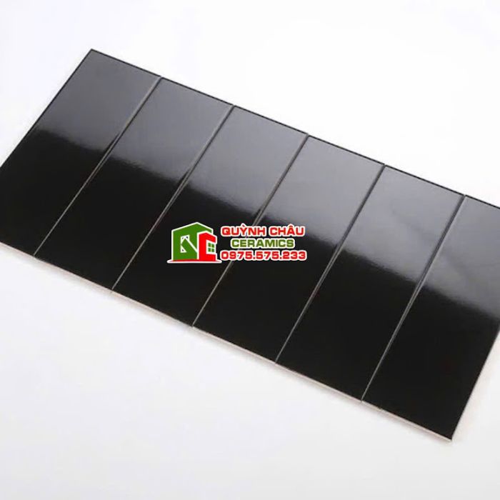 Gạch thẻ 10x30cm men màu đen bóng