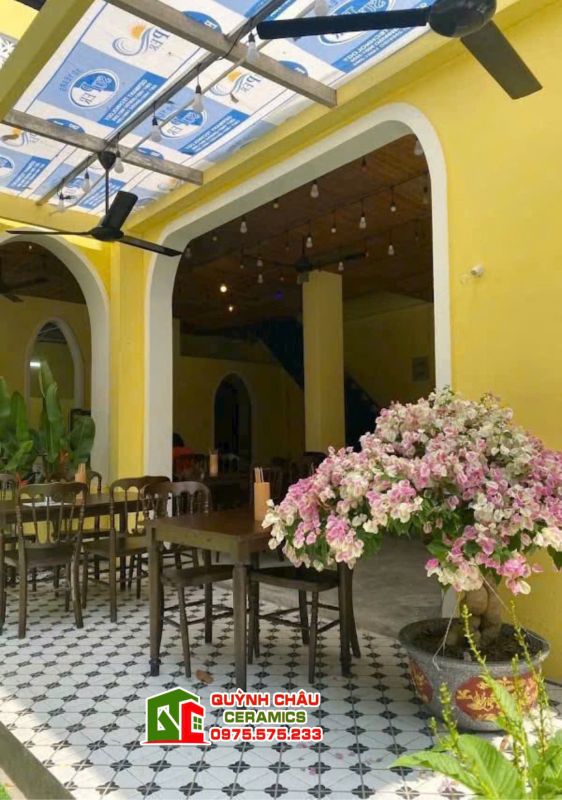 Gạch bông hoa văn trắng đen lát nền 20x20 xương đá
