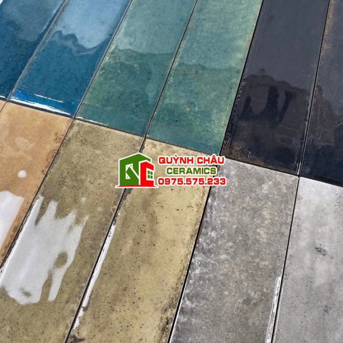 Gạch thẻ gợn sóng 6x24cm màu vàng nâu hiệu ứng