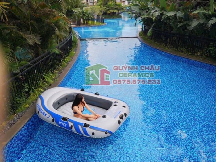 Gạch mosaic hồ bơi men rạn 2 lớp mix màu xanh
