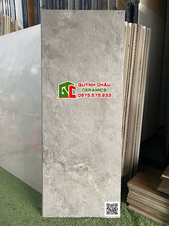 Gạch lát cầu thang 47x120 màu xám