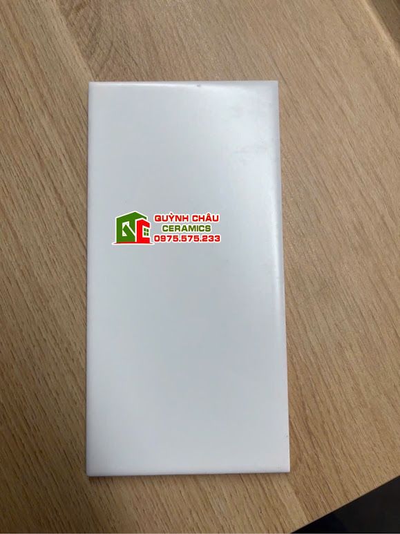 Gạch thẻ 10x20cm men trắng mờ