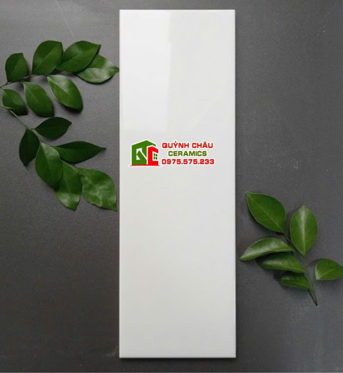 Gạch thẻ 10x30cm men trắng bóng