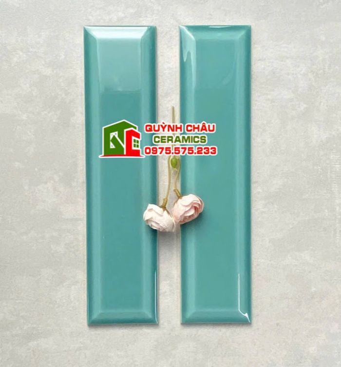 Gạch thẻ 6.8x28 vát cạnh men xanh ngọc bóng