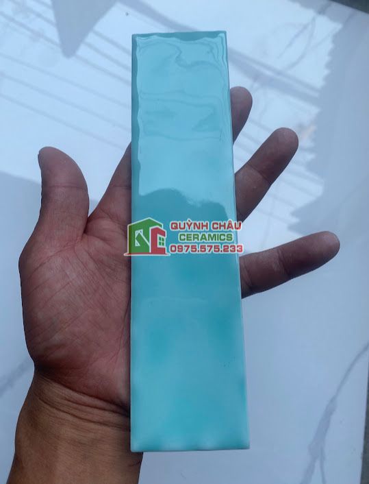 Gạch thẻ gợn sóng 5x20 xanh mint bóng
