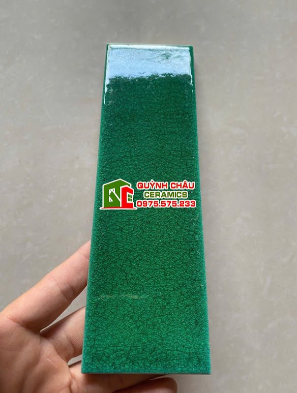 Gạch thẻ xanh lá men rạn 6x20 trang trí