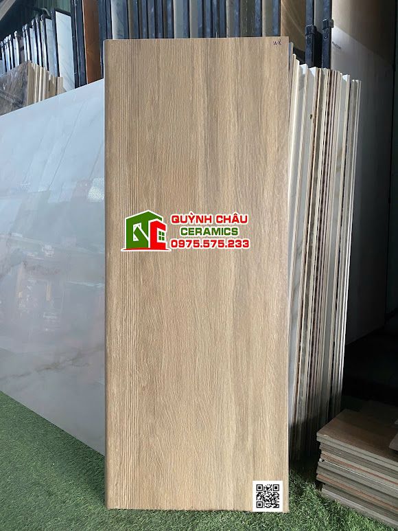 Giá gạch cầu thang giả gỗ 47x120 trung quốc       