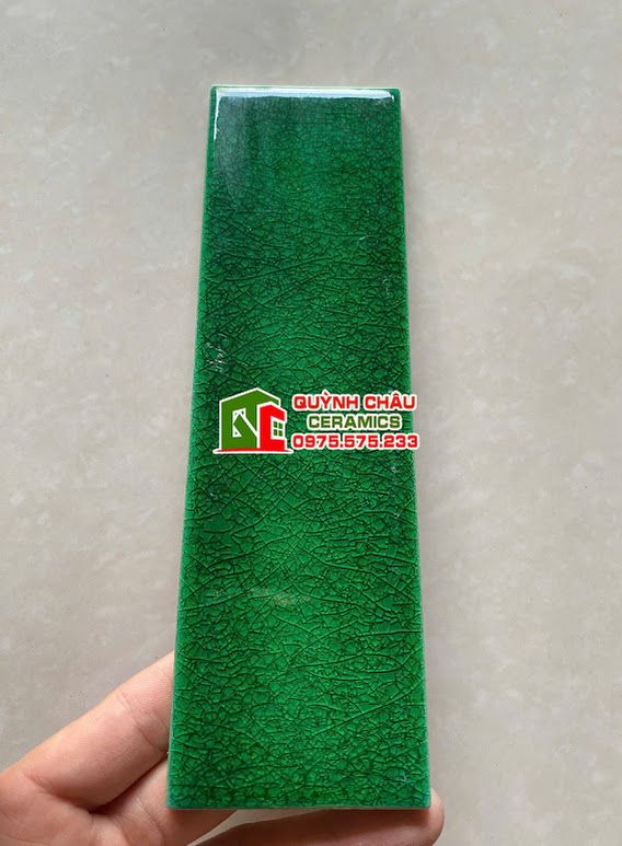 Mẫu gạch thẻ 6x20 men rạn xanh bóng