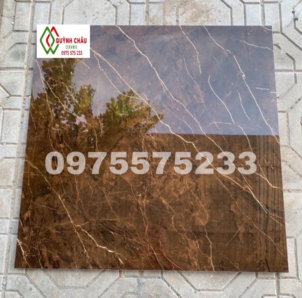 Gạch trung quốc 80x80 màu nâu khắc kim