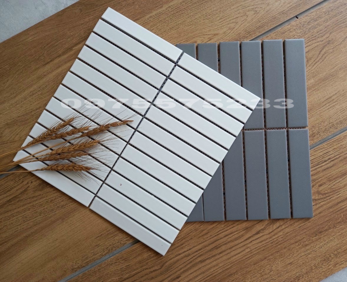 Gạch mosaic đũa que màu xanh ốp tường
