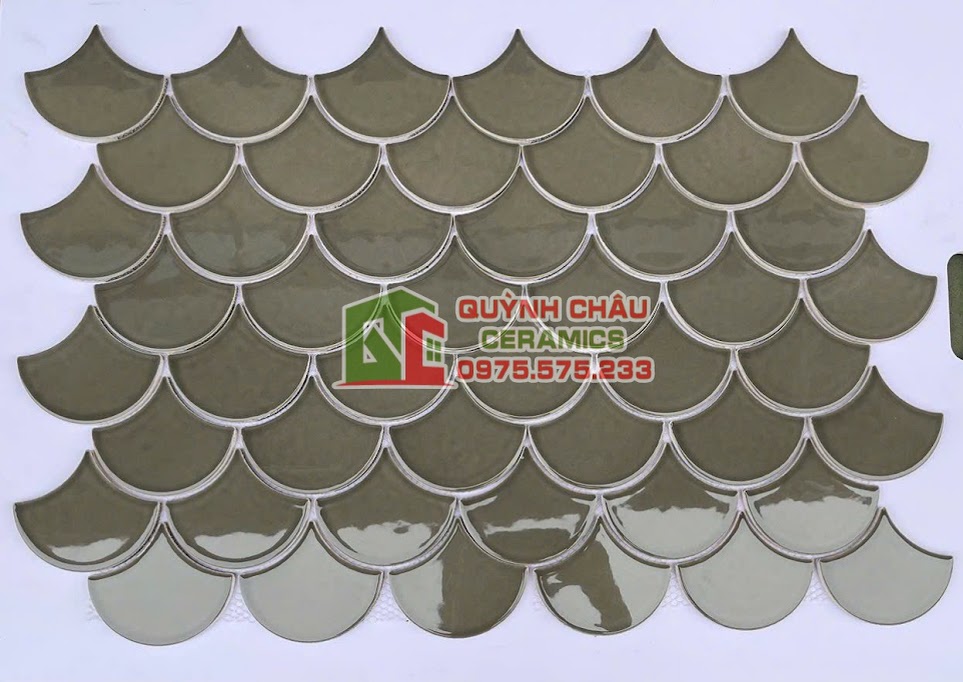 gạch mosaic màu nâu hình vảy cá