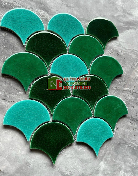 gạch mosaic màu vảy cá xanh men rạn