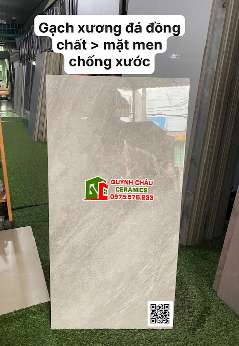 Gạch ốp tường 40x80 nhập khẩu chống xước mặt men