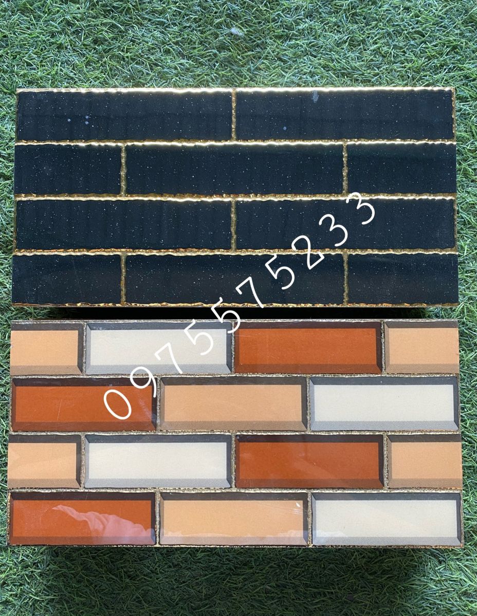 Gạch thẻ 15x30 dán tường nhũ vàng