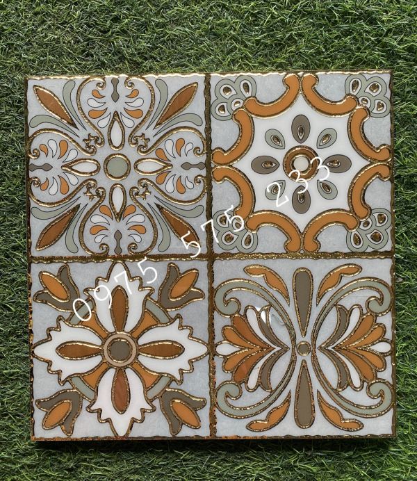 Gạch ốp lát 30x30 nhũ vàng hoa văn đẹp Gạch ốp lát 30x30 nhũ vàng hoa văn đẹp