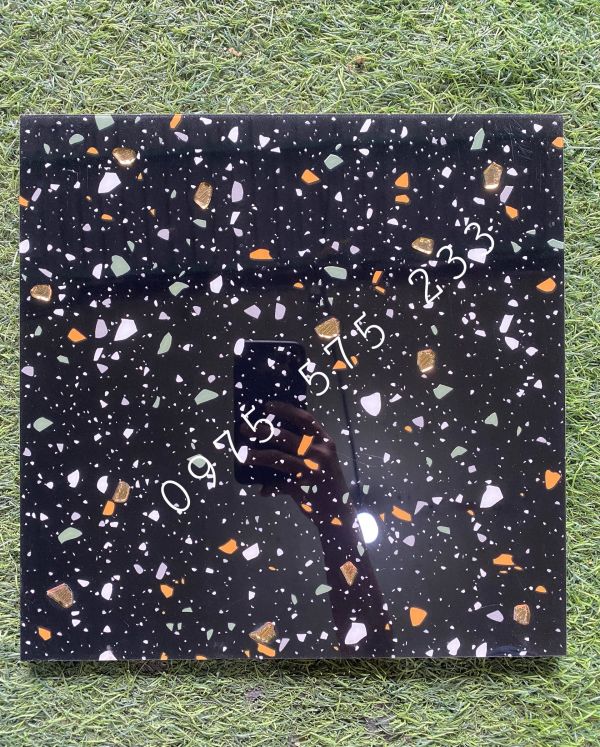 Gạch terrazzo nhũ vàng đen ánh kim sa vân đá 30x30 trang trí Gạch terrazzo nhũ vàng đen ánh kim sa vân đá 30x30 trang trí