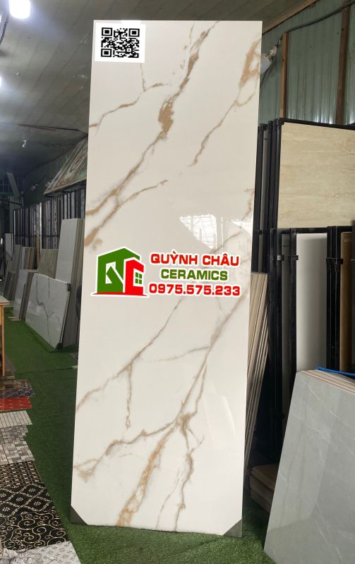 Gạch cao cấp ốp lát biệt thự 80x240 trắng vân vàng sang trọng Gạch cao cấp ốp lát biệt thự 80x240 trắng vân vàng sang trọng