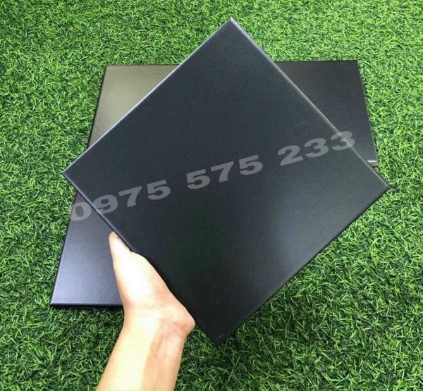 Gạch bông xám đen mờ 20x20 hình vuông đẹp Gạch bông xám đen mờ 20x20 hình vuông đẹp