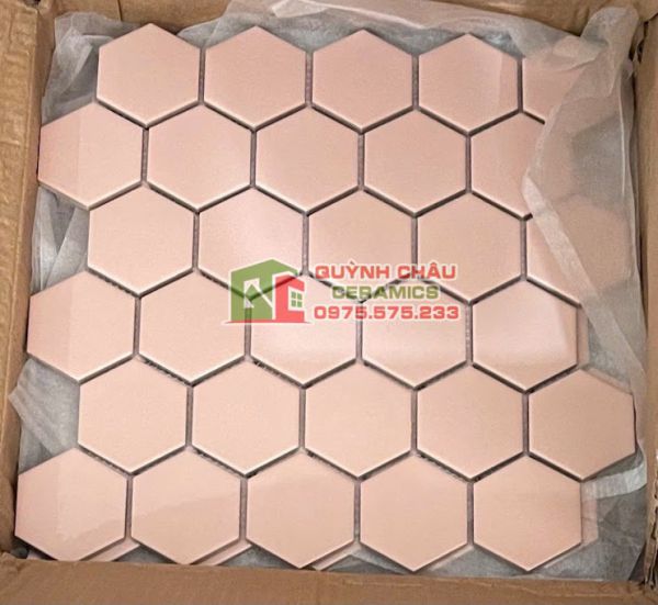 Gạch mosaic lục giác bề mặt màu hồng đơn sắc men mờ Gạch mosaic lục giác bề mặt màu hồng đơn sắc men mờ