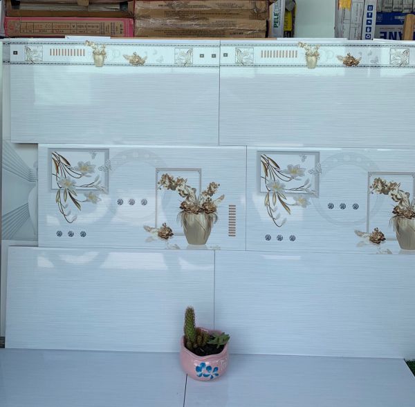 Gạch Men Bóng Ốp Tường 30x60 Trang Trí Gạch Men Bóng Ốp Tường 30x60 Trang Trí