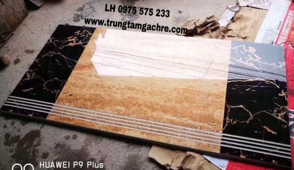 Gạch nhũ vàng cầu thang cao cấp 47x100 Gạch nhũ vàng cầu thang cao cấp 47x100