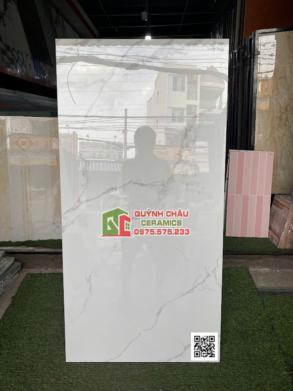 Gạch 60x120 xương trắng nhập khẩu bóng kính vân mây cao cấp Gạch 60x120 xương trắng nhập khẩu bóng kính vân mây cao cấp