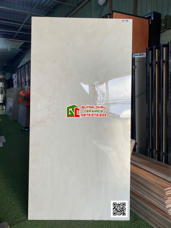 Gạch 80x160 bóng kiếng kem vân đá Onyx đẹp sang trọng