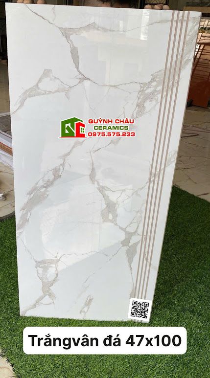 Gạch lát cầu thang 47x100 trắng vân đá xám Gạch lát cầu thang 47x100 trắng vân đá xám