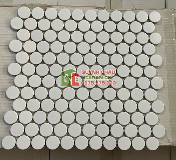 Gạch mosaic chấm bi tròn màu trắng mờ  Gạch mosaic chấm bi tròn màu trắng mờ