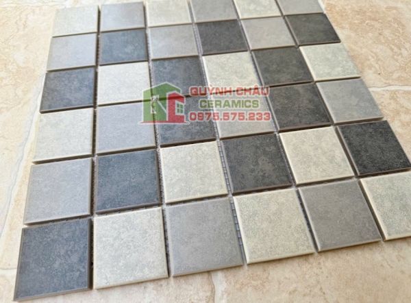 Gạch mosaic gốm mờ xám đen hỗn hợp màu Gạch mosaic gốm mờ xám đen hỗn hợp màu