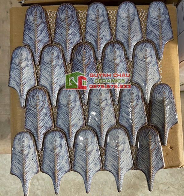 Gạch mosaic lông vũ màu sắc tím đẹp Gạch mosaic lông vũ màu sắc tím đẹp