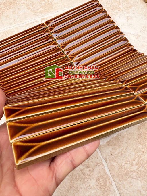 Gạch mosaic que đũa nâu cánh gián vát cạnh Gạch mosaic que đũa nâu cánh gián vát cạnh