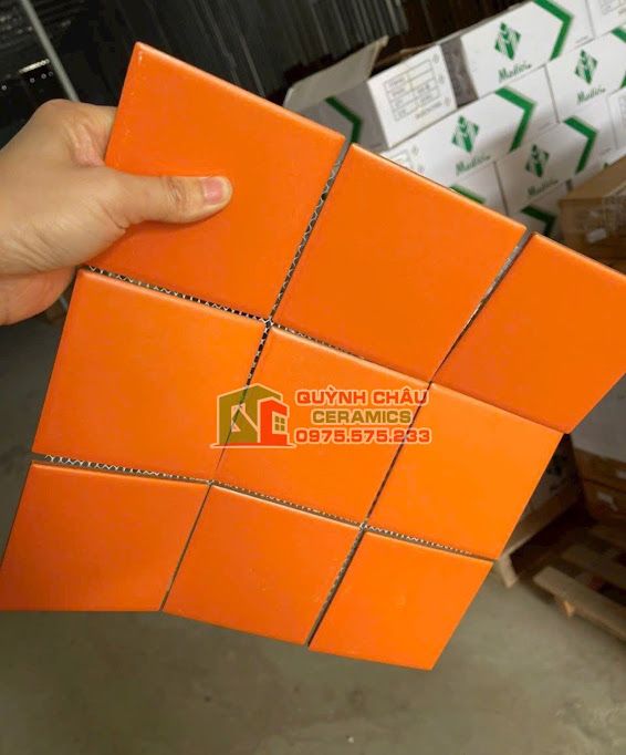 Gạch mosaic vỉ 10x10 thẻ chip màu cam mờ Gạch mosaic vỉ 10x10 thẻ chip màu cam mờ