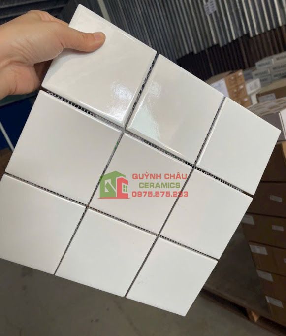 Gạch mosaic vỉ 10x10 thẻ chip màu trắng bóng Gạch mosaic vỉ 10x10 thẻ chip màu trắng bóng