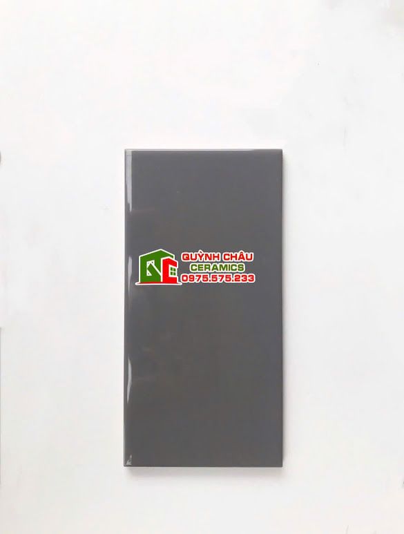 Gạch thẻ 10x20cm xám đậm bóng phẳng Gạch thẻ 10x20cm xám đậm bóng phẳng
