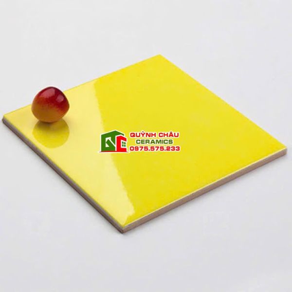 Gạch thẻ 20x20cm màu vàng bóng Gạch thẻ 20x20cm màu vàng bóng