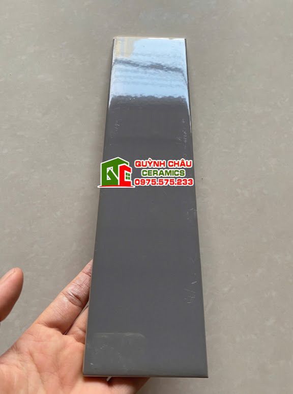 Gạch thẻ 6.8x28 ốp tường màu xám bóng Gạch thẻ 6.8x28 ốp tường màu xám bóng