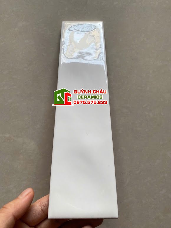 Gạch thẻ 6.8x28 trắng bóng gợn sóng Gạch thẻ 6.8x28 trắng bóng gợn sóng