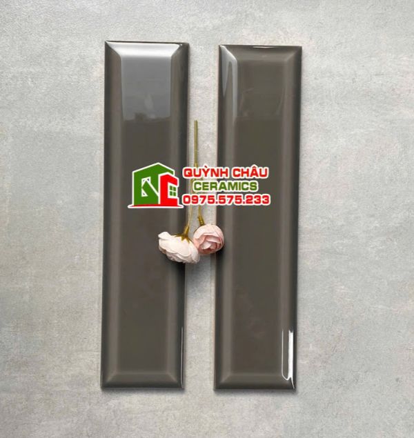 Gạch thẻ 6.8x28 vát cạnh màu xám bóng Gạch thẻ 6.8x28 vát cạnh màu xám bóng