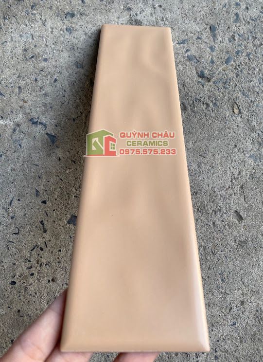 Gạch thẻ 75x300 nâu mờ gợn sóng